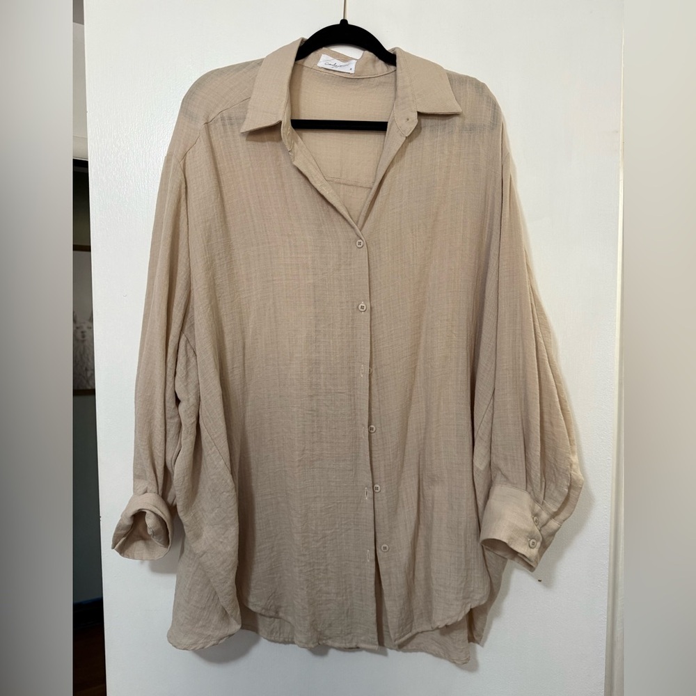 Carly Jean Los Angeles Beige Linen Button Down Shirt